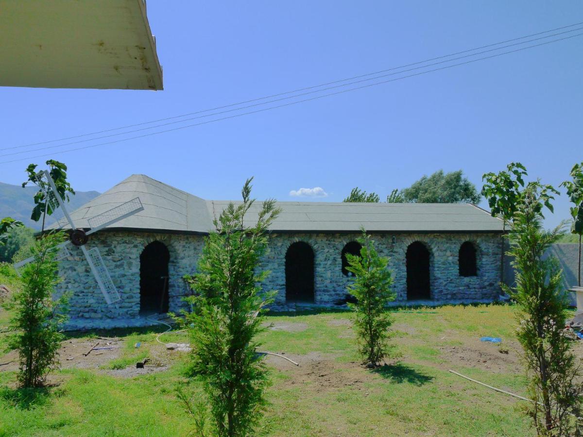 Windmill Shkodra Gesthouse Camping & Grill Hotel Exterior photo